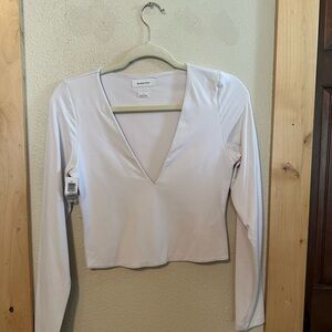 Babaton Light Lavender Long-Sleeve V-Neck Crop Top